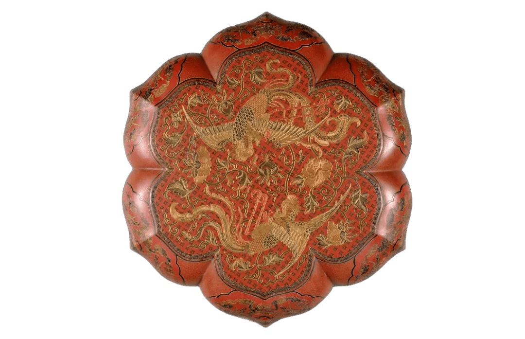 Gilt Color Lacquer Double Phoenix Pattern on Diamond-Flower Box 戧金彩漆双鳳紋菱花式箱